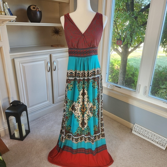 Elegant, Bohemian Multicolor Maxi Dress - Picture 2 of 10